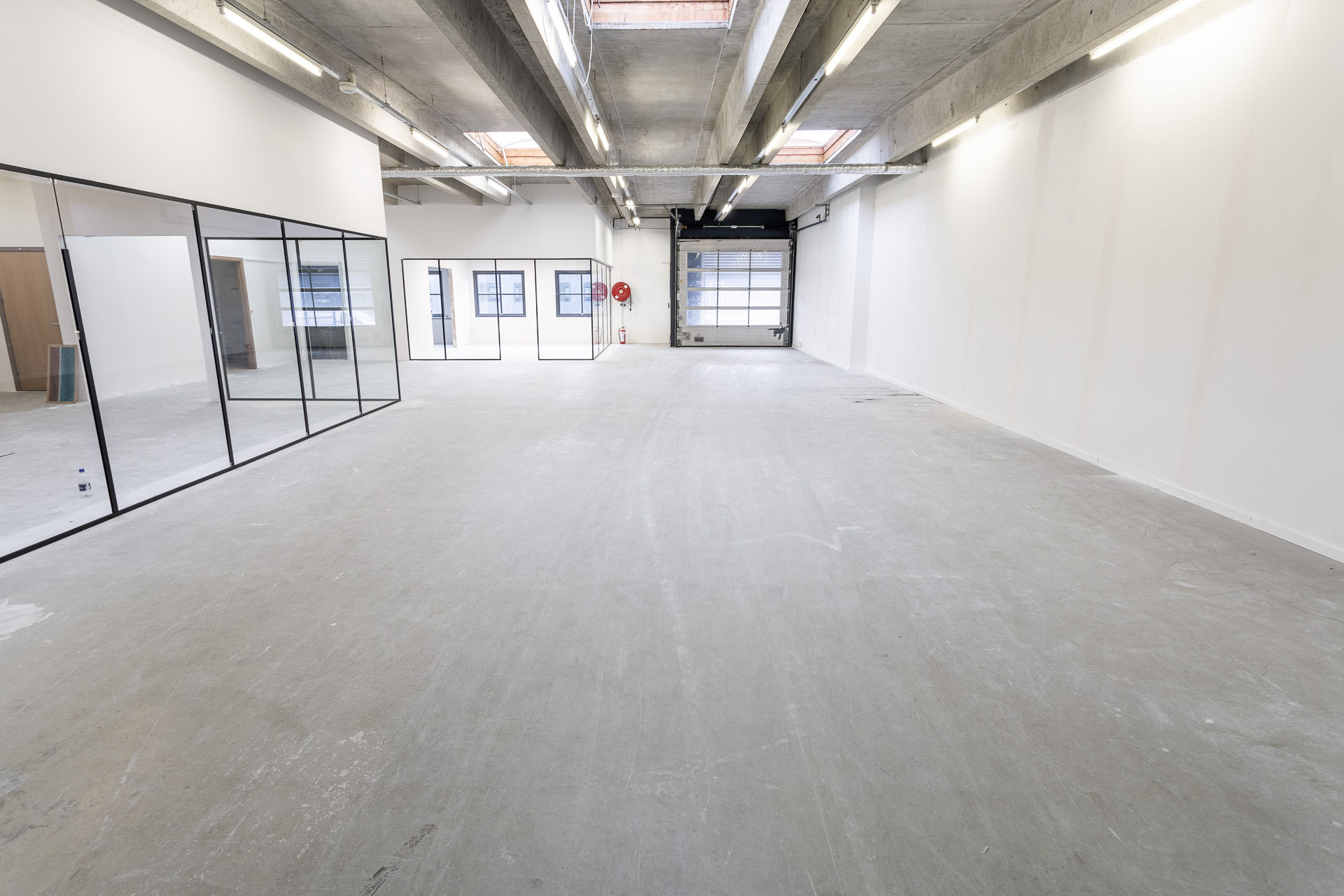 Silkecement Før/efter Showroom